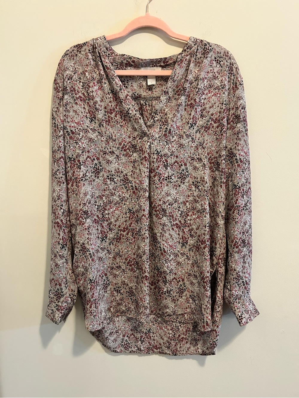 LOFT Multi-Color Oversized Floral V-Neck Long Sleeve Blouse